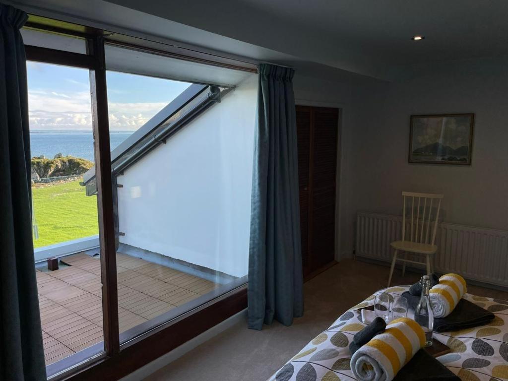Villa Castlepoint à Strangford Extérieur photo