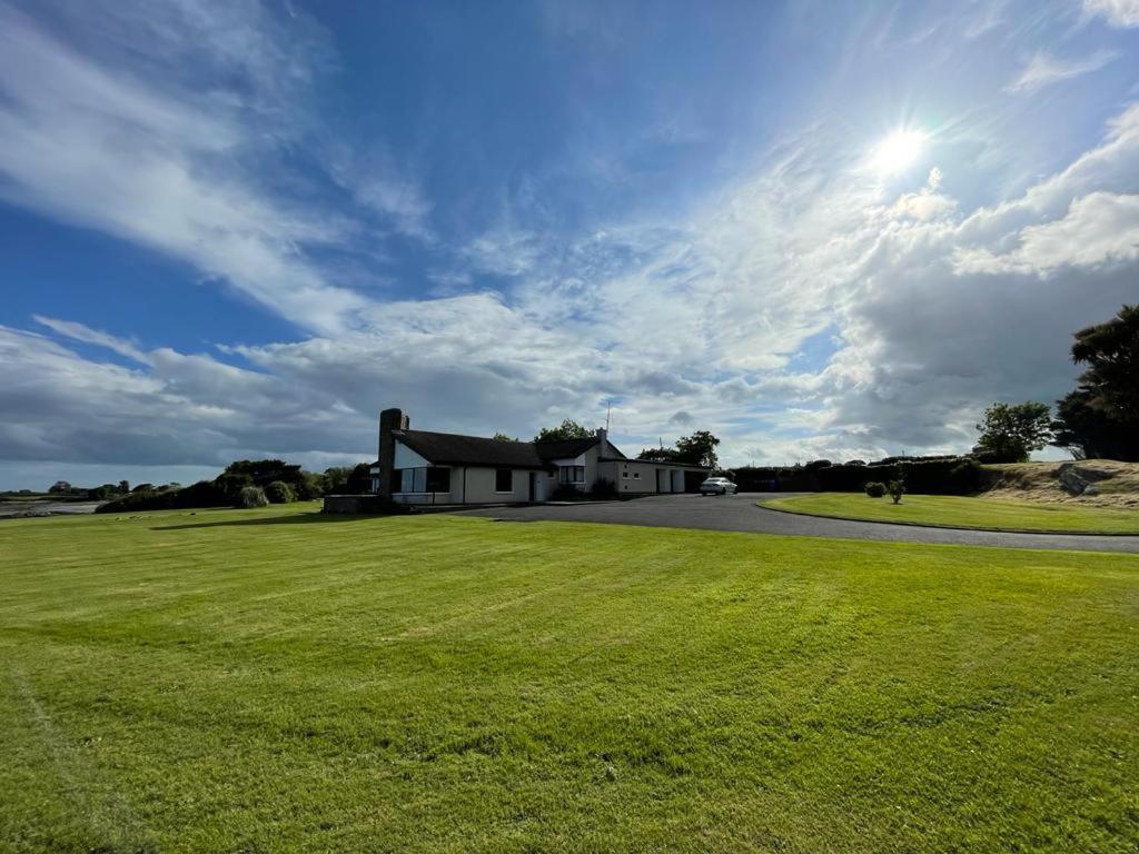 Villa Castlepoint à Strangford Extérieur photo